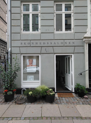 Skønhedssalonen for Mænd og Kvinder ved sygeplejerske og hudterapeut Irina Tolgskaya Batyushkova in Copenhagen, København