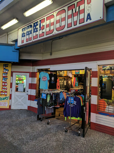 Custom T-shirt Store «The Freedom Shop», reviews and photos, 111 Broadway St # 16, Seaside, OR 97138, USA