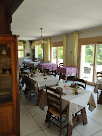 Atmosphère du Restaurant du Pont d'Ambialet à Saint-Cirgue - n°5
