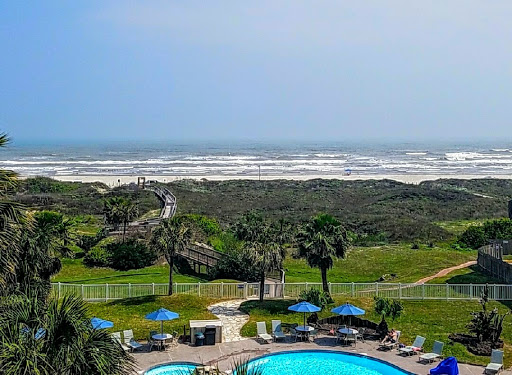Beach Resort «Sandcastle Condominiums & Event Center», reviews and photos, 800 Sandcastle Dr, Port Aransas, TX 78373, USA