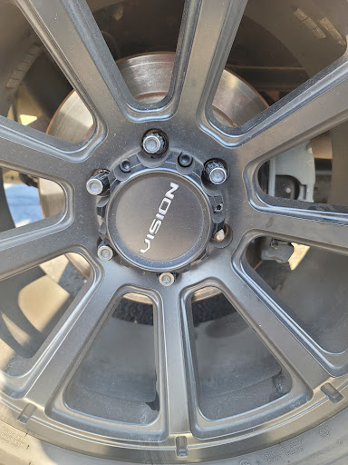 Tire Shop «Discount Tire Store - New Lenox, IL», reviews and photos, 681 E Lincoln Hwy, New Lenox, IL 60451, USA