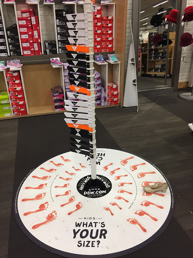 Shoe Store «DSW Designer Shoe Warehouse», reviews and photos, 15001 Potomac Town Pl #120, Woodbridge, VA 22192, USA