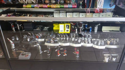 Tobacco Shop «BELLAIRE SMOKE SHOP», reviews and photos, 7710 Bellaire Blvd, Houston, TX 77036, USA