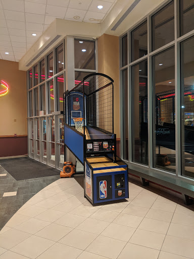 Movie Theater «Goodrich Randall 15 IMAX», reviews and photos, 550 N Randall Rd, Batavia, IL 60510, USA