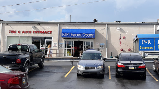 Grocery Store «P & R Discount Grocery», reviews and photos, 600 Scranton Carbondale Hwy, Eynon, PA 18403, USA
