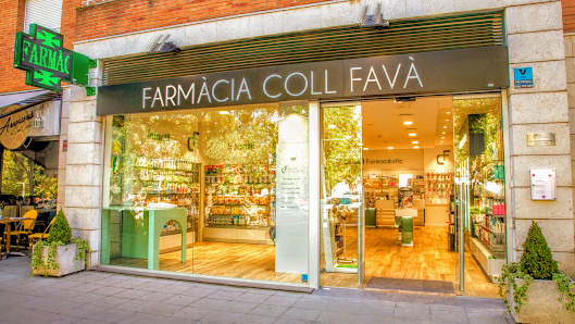 Farmacia Coll Favà Pg. de Francesc Macià, 61b, 08173 Sant Cugat del Vallès, Barcelona, España