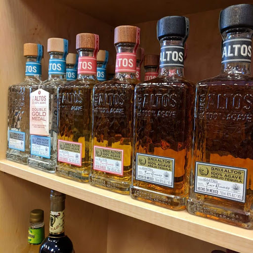 Wine Store «Red Gamay Wines & Liquors», reviews and photos, 45 Merrick Rd, Amityville, NY 11701, USA