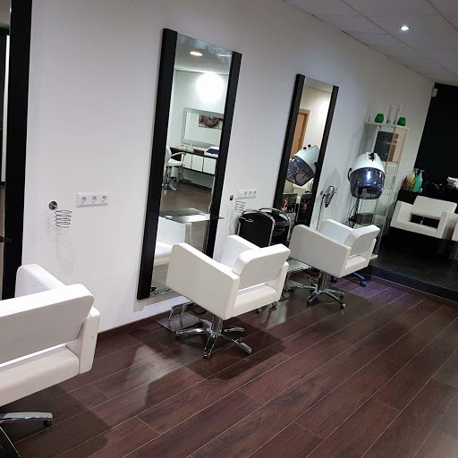 Peluquería Modern Cut en L'Hospitalet de Llobregat, Barcelona
