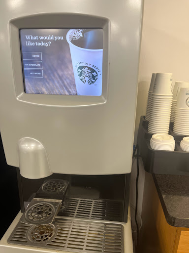 Car Dealer «Tom Wood Nissan», reviews and photos, 4150 E 96th St, Indianapolis, IN 46240, USA