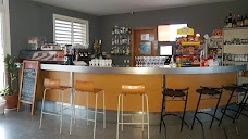 Bar Restaurante A-Dos ( Les Casetes) en Bellvei