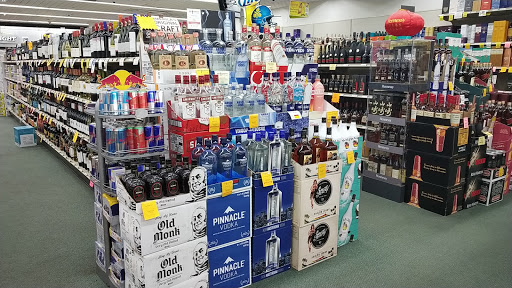 Liquor Store «Plainsboro Wine & Liquor», reviews and photos, 10 Schalks Crossing Rd #7, Plainsboro Township, NJ 08536, USA