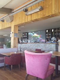 Atmosphère du Restaurant français Le Golfe Plage à Six-Fours-les-Plages - n°17
