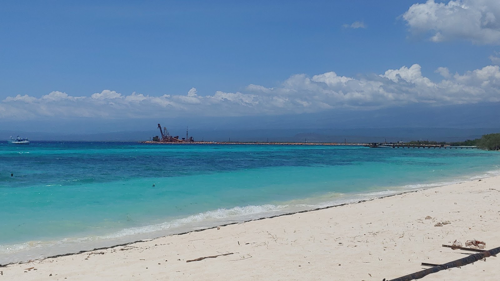 Foto van Cabo Rojo beach gelegen in een natuurlijk gebied
