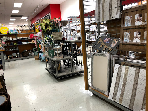 Department Store «T.J. Maxx», reviews and photos, 99 Gateway Dr, Mechanicsburg, PA 17055, USA