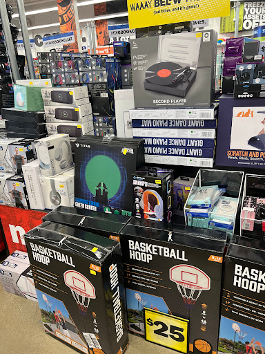 Variety Store «Five Below», reviews and photos, 13005 Lee Jackson Memorial Hwy, Fairfax, VA 22033, USA