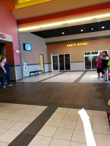 Shopping Mall «Manor Shopping Center», reviews and photos, 1234 Millersville Pike, Lancaster, PA 17603, USA