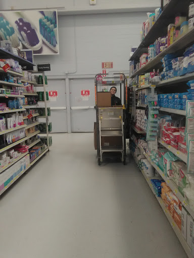 Department Store «Walmart Supercenter», reviews and photos, 30729 Lyon Center Dr, New Hudson, MI 48165, USA