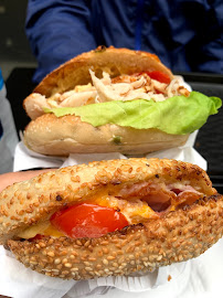 Sandwich au poulet du Restaurant Bagel Baget Café à Paris - n°6