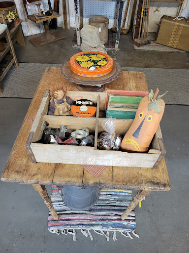 Flea Market «The Slatington Marketplace», reviews and photos, 8281 PA-873, Slatington, PA 18080, USA