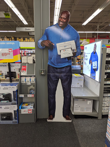 Office Supply Store «Staples», reviews and photos, 4940 O St, Lincoln, NE 68510, USA