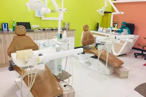 Singh Dental Clinic & Implant Centre image