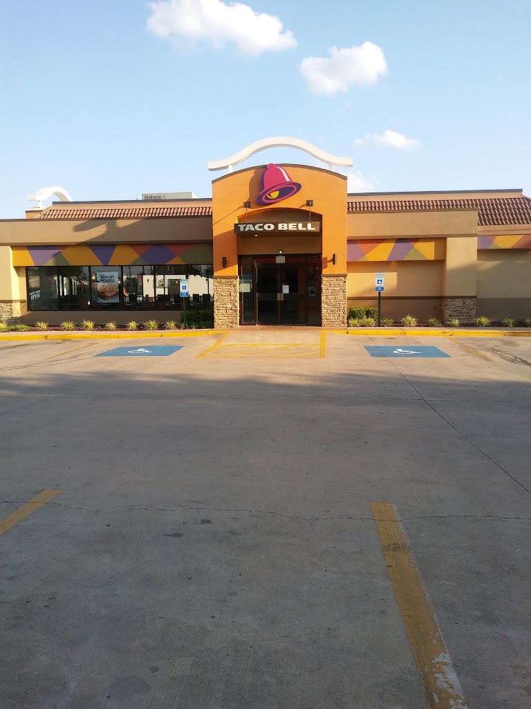 Taco Bell 74105