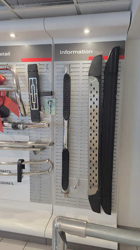 Nissan Dealer «Nissan of New Rochelle», reviews and photos, 2533 Palmer Ave, New Rochelle, NY 10801, USA