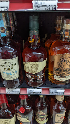 Liquor Store «Red Violin Wine & Spirits», reviews and photos, 7407 N Clark St, Chicago, IL 60626, USA