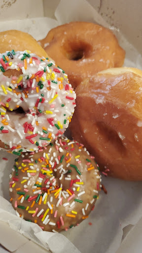 Donut Shop «Donut King», reviews and photos, 1607 Contra Costa Blvd, Pleasant Hill, CA 94523, USA