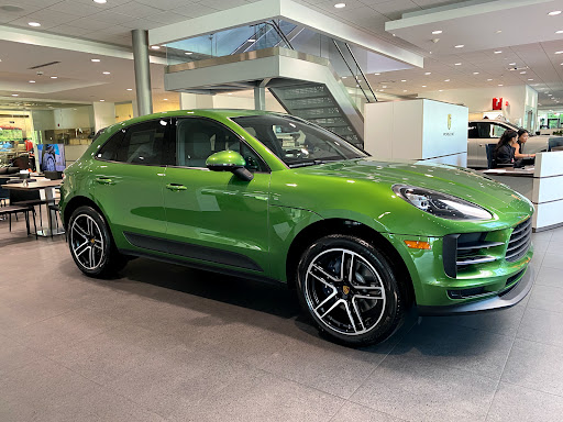 Porsche Dealer «Porsche Exchange», reviews and photos, 2300 Skokie Valley Rd, Highland Park, IL 60035, USA