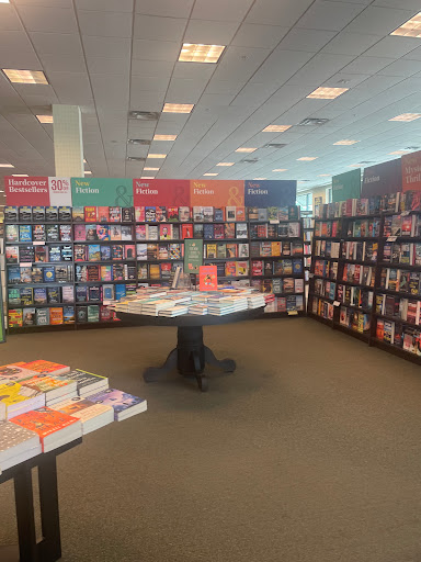 Book Store «Barnes & Noble Booksellers Palms Crossing», reviews and photos, 3300 W Frontage Rd #1100, McAllen, TX 78501, USA