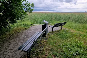 Park bench image