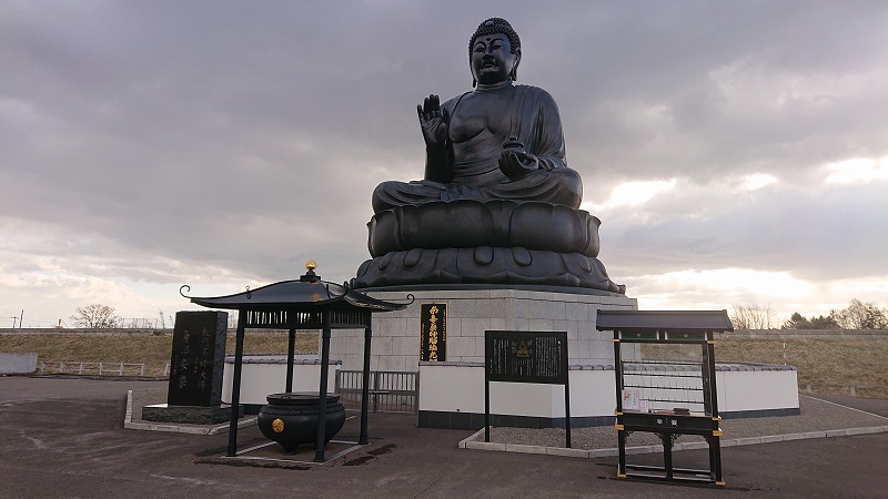 札幌薬師大仏