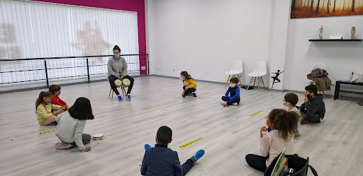 ESPACIO ESSCENIA Escuela de Teatro, Danza y Música en Griñón