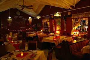 Razmataz Tandoori Restaurant image