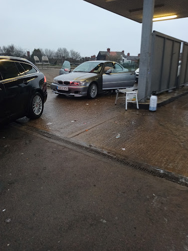 Shiny Hand Car Wash - Car wash