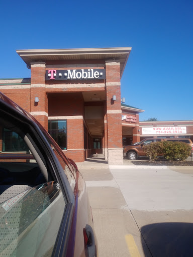 Cell Phone Store «T-Mobile», reviews and photos, 3171 Fort St, Wyandotte, MI 48192, USA