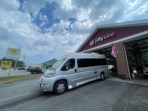 Oil Change Service «Jiffy Lube», reviews and photos, 717 W Main Rd, Middletown, RI 02842, USA
