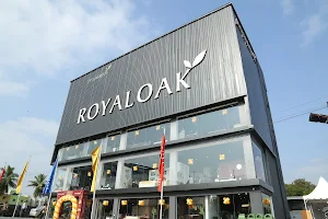 Royaloak image