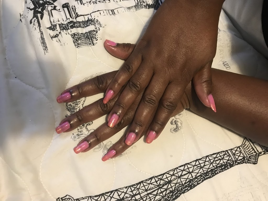 Popping Tips Nail Salon 39730
