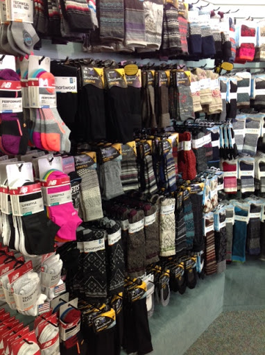 Shoe Store «Gimres Shoe Store Hillsboro», reviews and photos, 256 E Main St, Hillsboro, OR 97123, USA