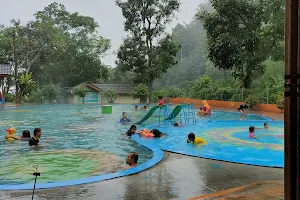 Upper Pool - Cipanas Galunggung image