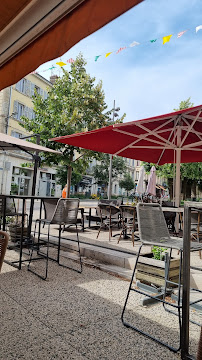 Atmosphère du Restaurant Le Bar À Créations à Bourg-en-Bresse - n°1