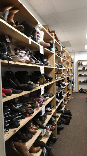 Used Clothing Store «Lovely Ladies», reviews and photos, 280 NY-211, Middletown, NY 10940, USA