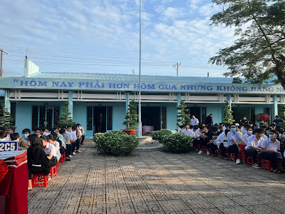 Trường Tiểu học, THCS, THPT Nguyễn Bỉnh Khiêm