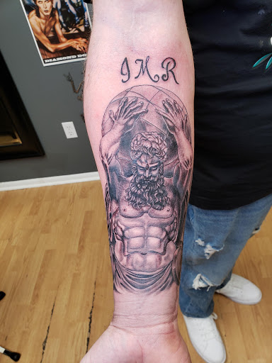 Tattoo Shop «White Lotus Tattoo & Fine Art», reviews and photos, 59 Main St, Toms River, NJ 08753, USA