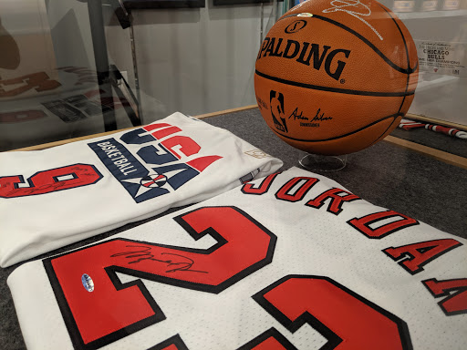 Sportswear Store «NBA Store», reviews and photos, 545 5th Ave, New York, NY 10017, USA