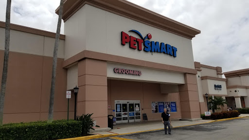 Pet Supply Store «PetSmart», reviews and photos, 335 Congress Ave, Boynton Beach, FL 33426, USA