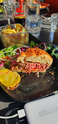 Hamburger du Restaurant français Chaudron à Montriond - n°2