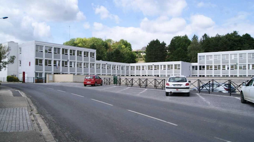 École secondaire Val De Nièvre à Domart-en-Ponthieu, Somme